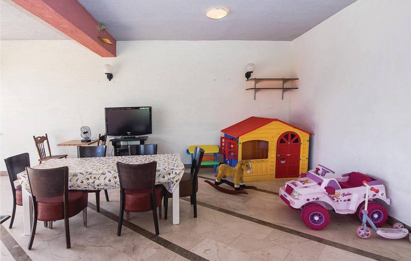 Foto 12 von 29: Reizende Ferienwohnung mit Pool, Terrasse und 2,5 km Entfernung zum Strand