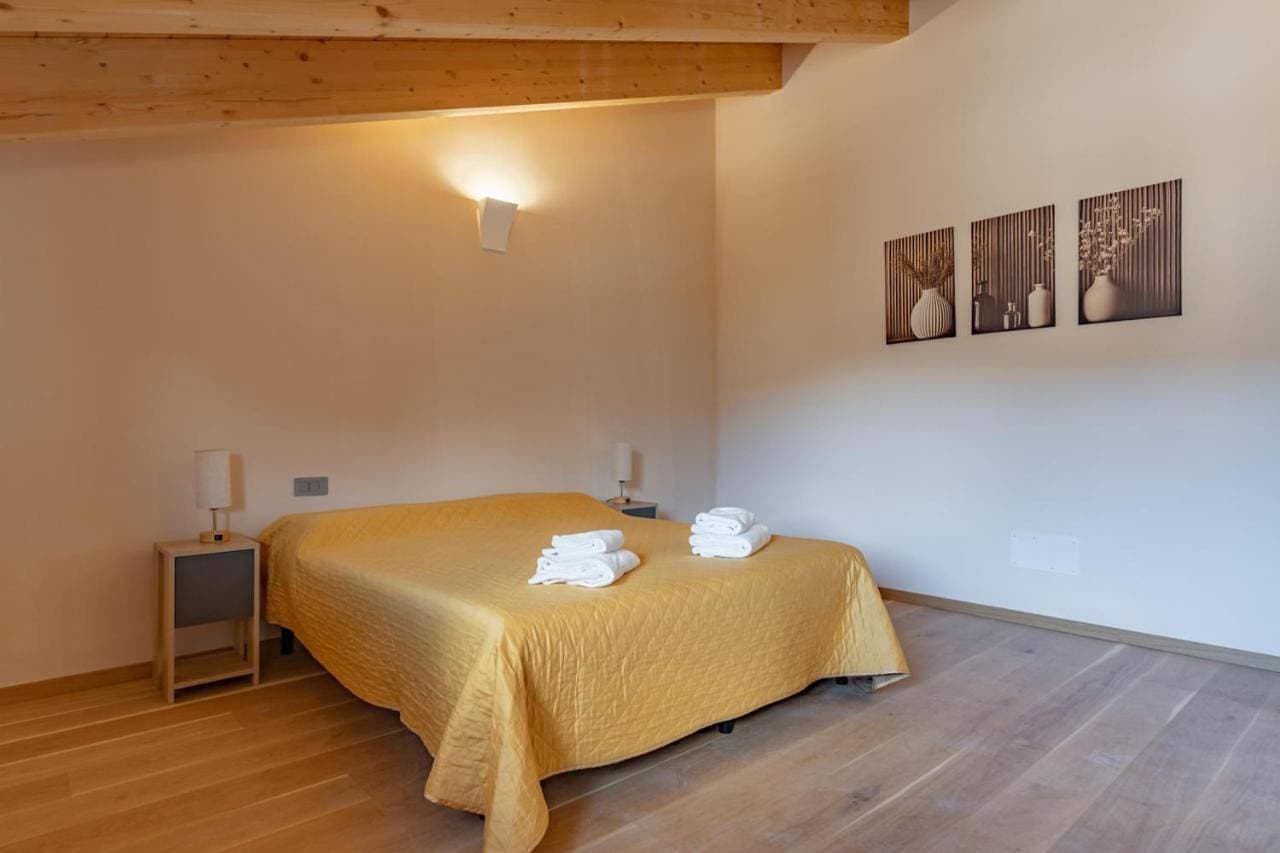 Foto 7 von 28: Two-Bedroom Apartment with Balcony