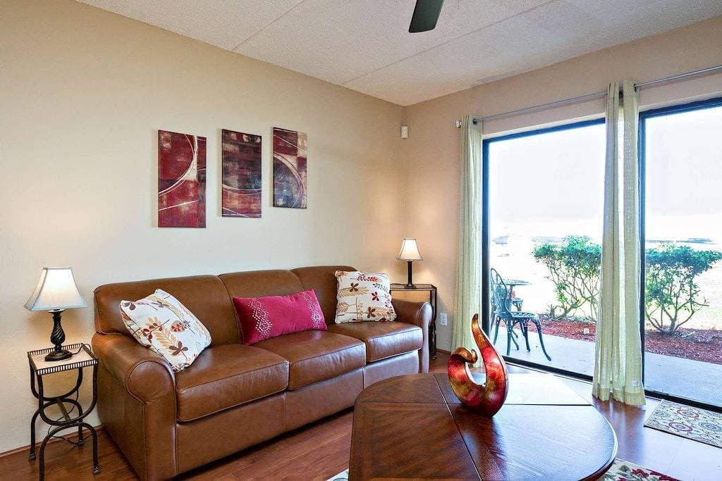 Foto 6 von 30: Warme einladende 1. Etage OceanFront Unit-Pool, Tiefgarage, keine Drive Bch, gratis WIFI!