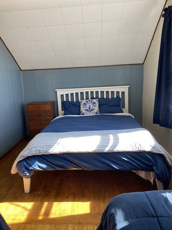 Foto 10 von 29: Beautiful Home in Ontonagon - 2 blocks from Lake Superior