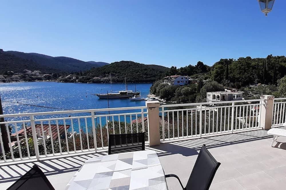 Apartment Classic Korčula - Apartment mit 2 Schlafzimmern, Terrasse und Meerblick 1