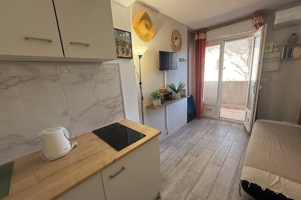 Foto 2 von 9: Cosy studio 1min from the beach