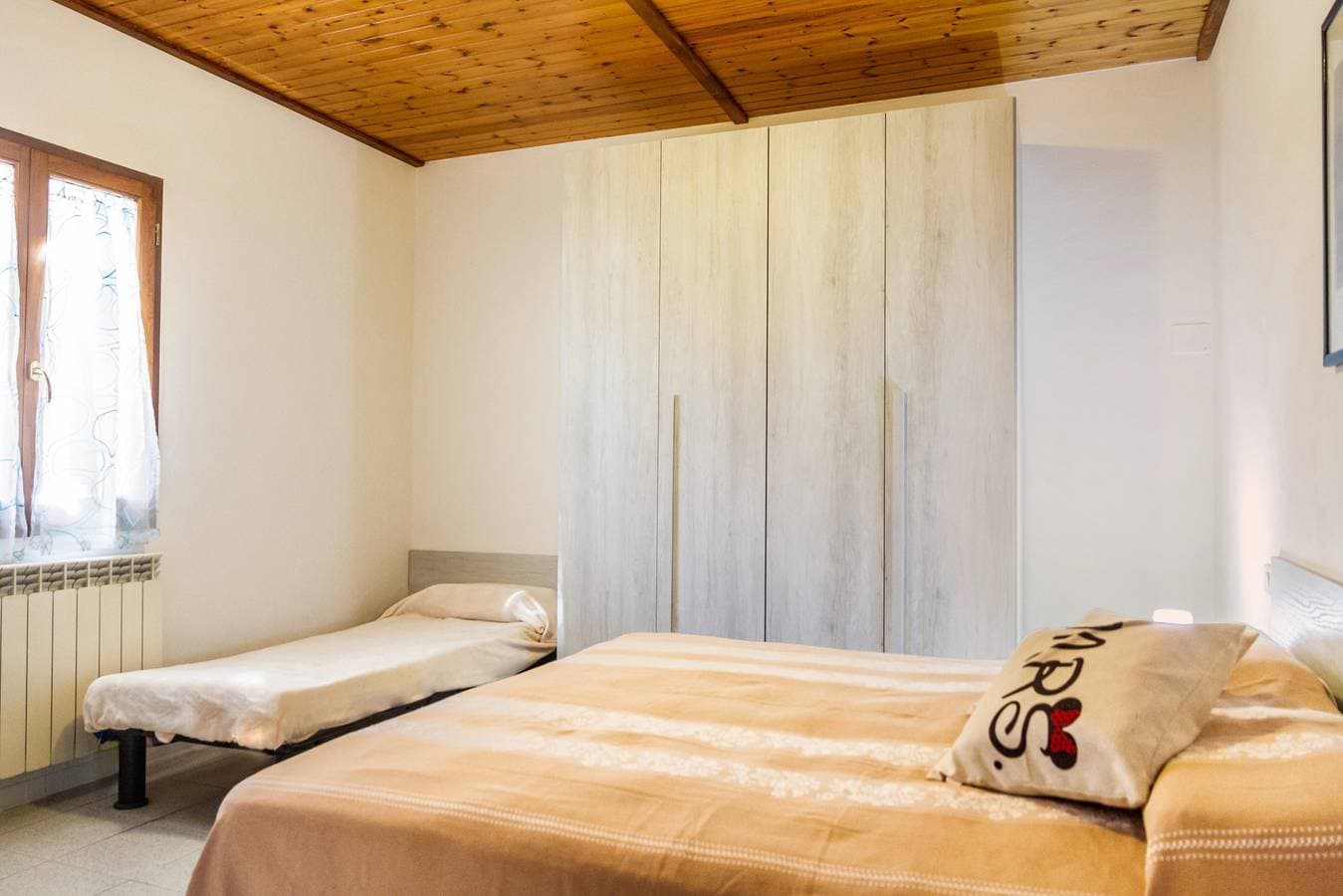 Foto 6 von 21: Ferienwohnung Perla Marina mit Garten und Terrasse