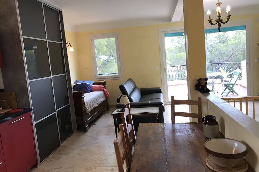 Foto 3 von 24: St Raphael Möbliertes Studio 4 * - 5 Minuten zu Fuß vom Strand entfernt - herrlicher Meerblick