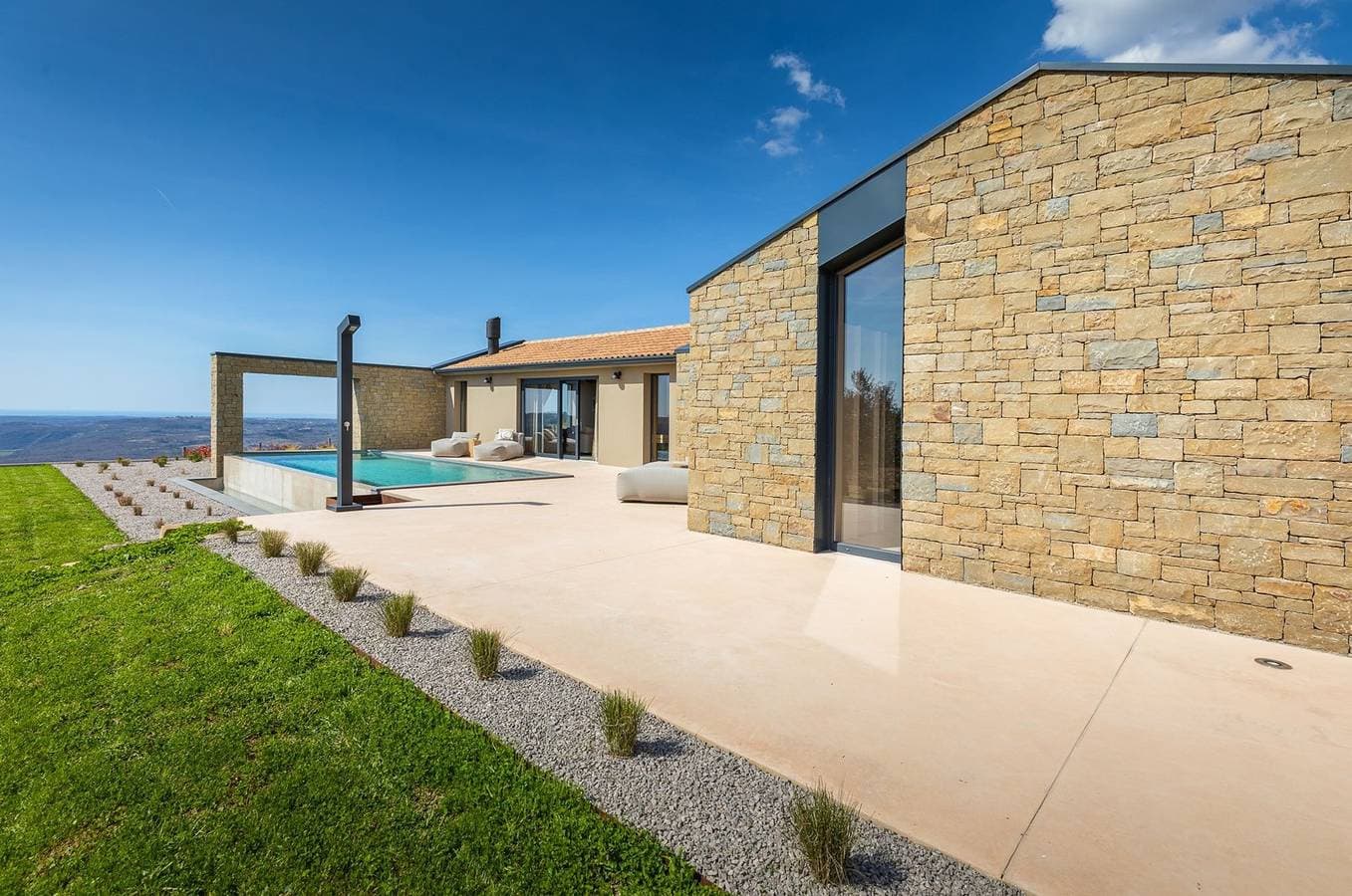 Foto 7 von 52: Villa Rea – Luxuriöse Designervilla mit privatem Pool, Sauna und Whirlpool