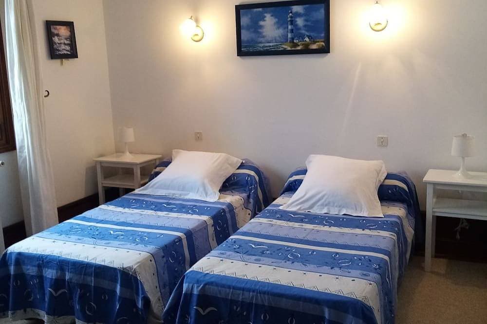 Foto 4 von 30: Traditionelles, baskisches Ferienhaus mit Swimmingpool und Sommerküche