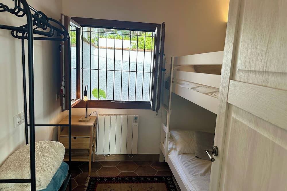 Foto 3 von 30: Cosy house with beautiful views to the forest. Pool, Pet-Friendly!