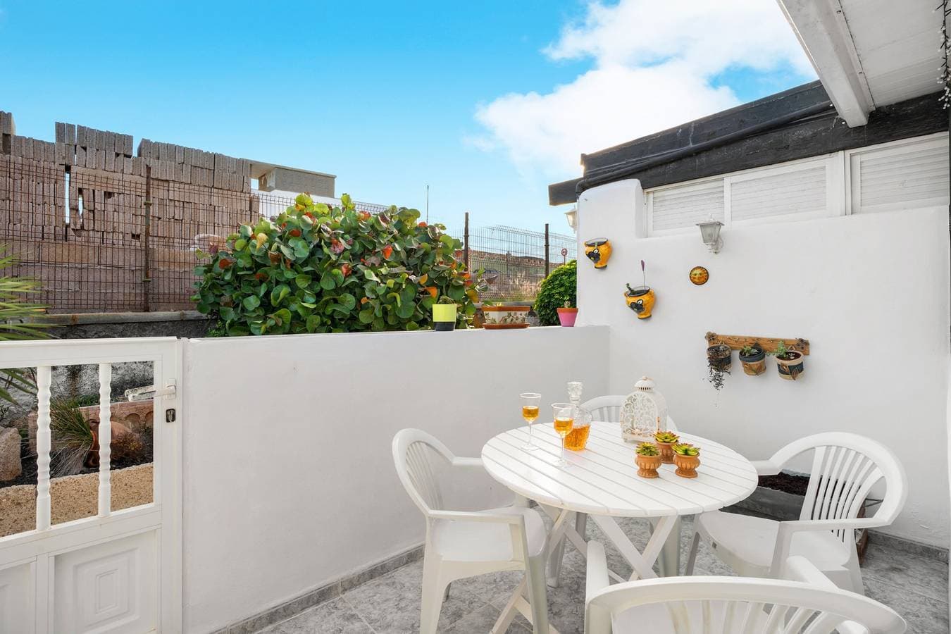 Foto 5 von 35: Ferienwohnung „Poris“ mit beheiztem Pool, privater Terrasse & WLAN