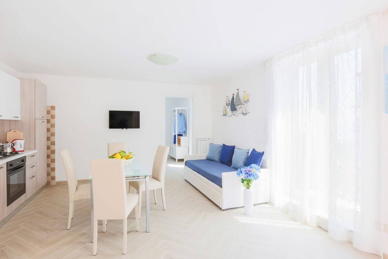 Foto 7 von 32: Ferienwohnung für 4 Personen mit Meerblick