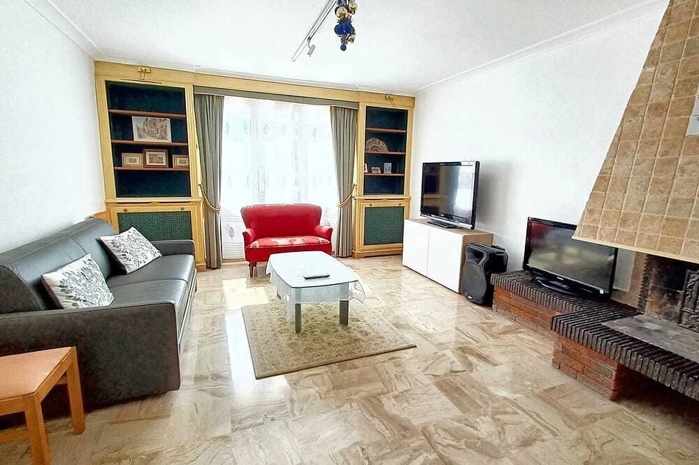 Homerez - Haus in Bondy – 10 Pers 1