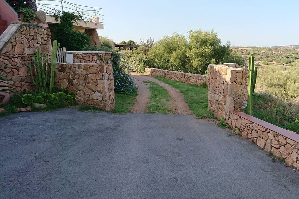 Foto 10 von 26: Casa Bouganvillea - Charmantes und frisches Panorama-Haus auf Tavolara