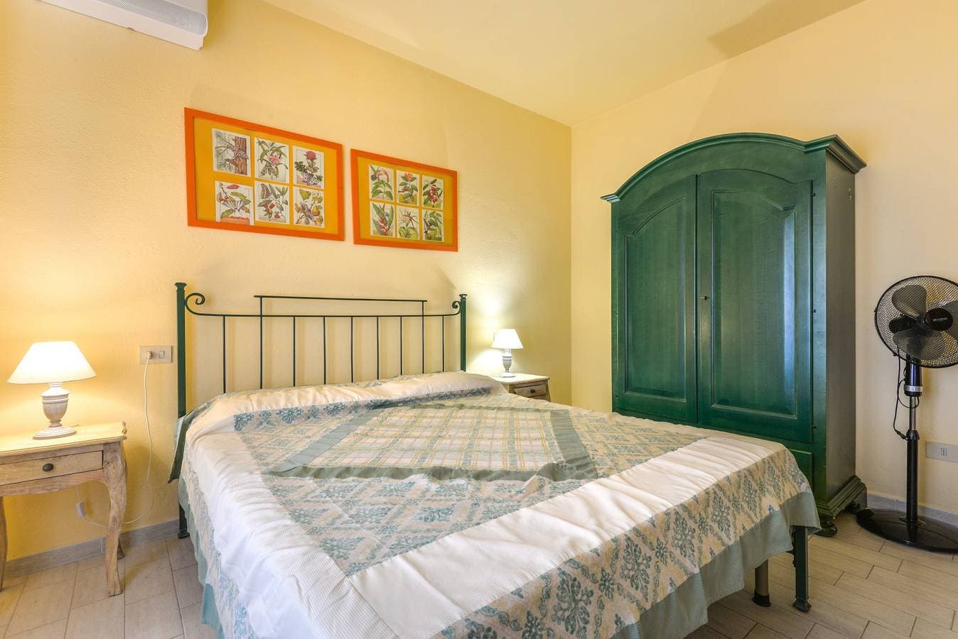 Foto 11 von 22: Ferienwohnung 'Cinciarella Casa Vai' mit Meerblick, WLAN und Klimaanlage