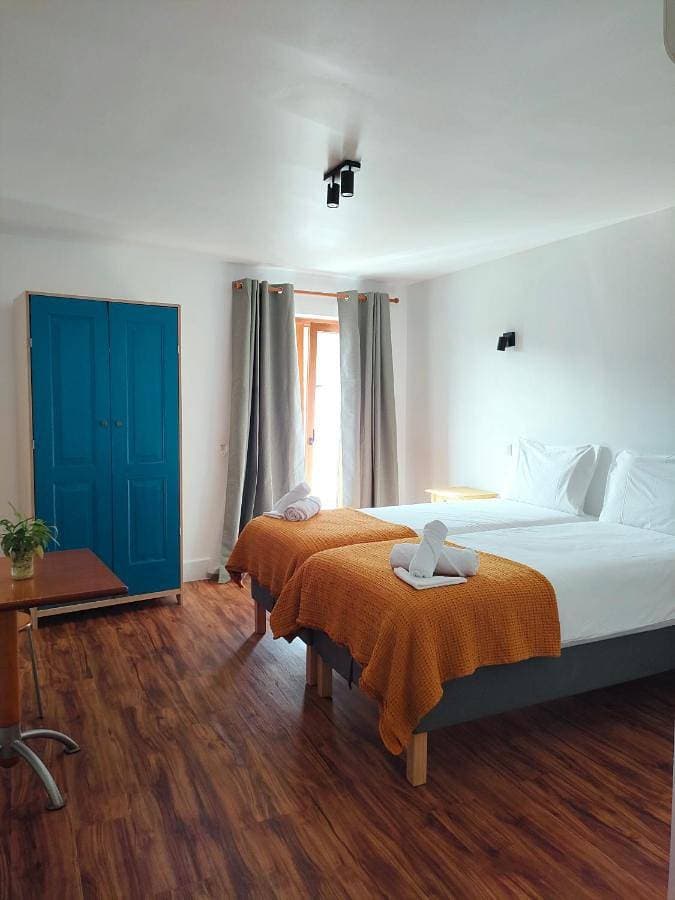 Foto 2 von 8: Double or Twin Room with View