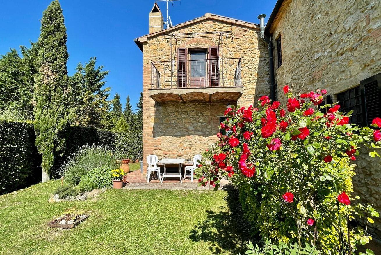 Toscana Tour - Podere Morena with sea view, private garden Luca 1
