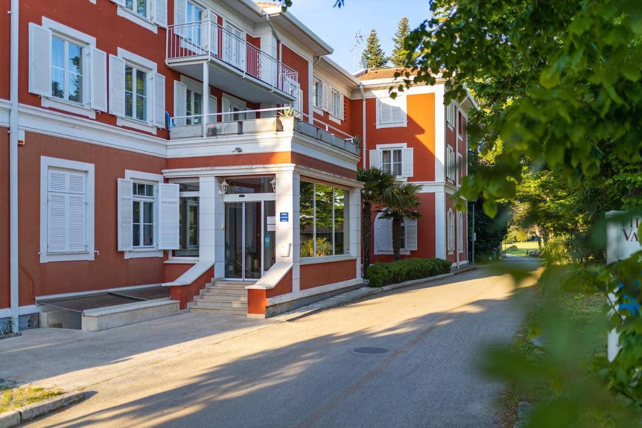 Foto 4 von 21: Two-Bedroom Apartment with Garden View