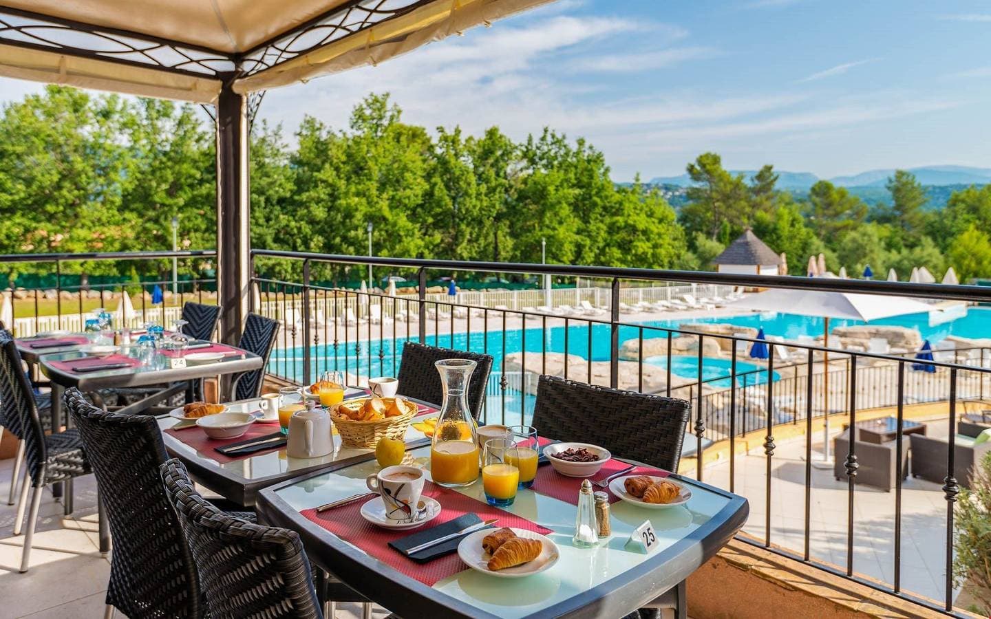 Foto 8 von 18: Ferienhaus für 4 Personen mit Pool