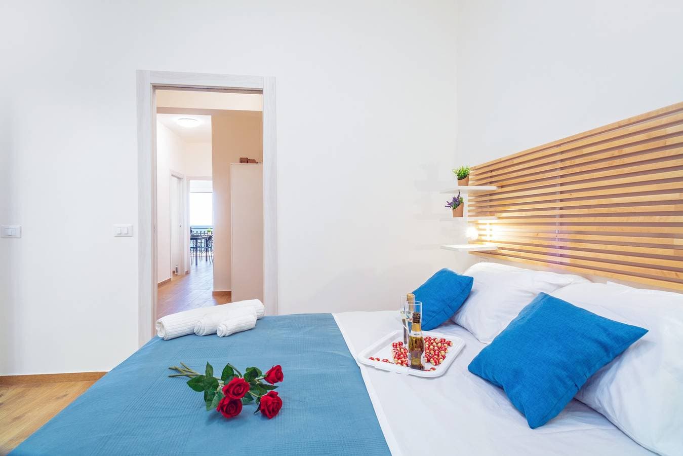 Foto 7 von 26: Ferienwohnung "Il Fronte Mare Di Naxos Sunrise" mit Meerblick, Balkon und WLAN