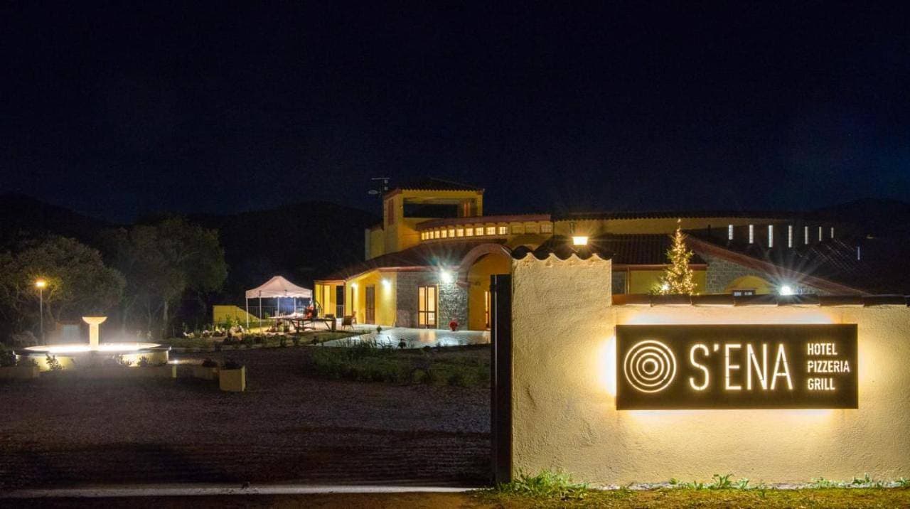 S'ena Hotel 1