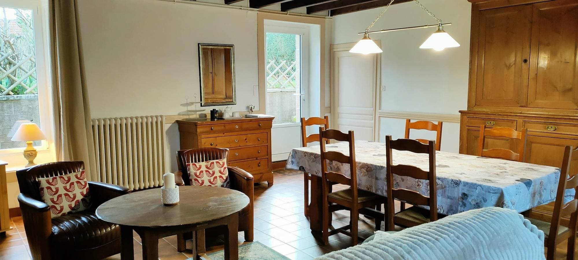Foto 5 von 19: Gemütliche 82m² Gite mit Parkplatz, TV, Garten, Tiere & Internet in der Nähe von Plage de la Mondrée