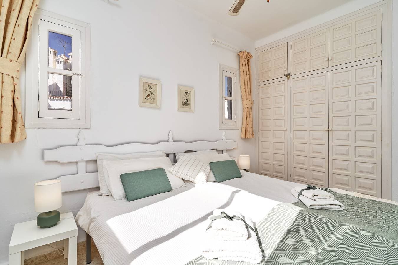 Foto 11 von 30: Ferienwohnung 'Casa Mimosa Capistrano Nerja' mit Meerblick, Gemeinschaftspool und Wi-Fi