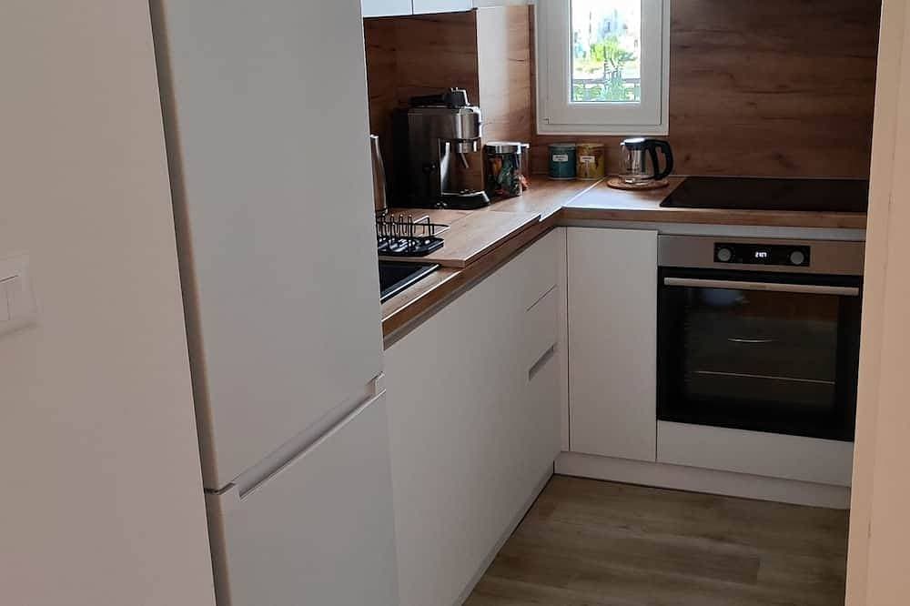 Foto 10 von 11: Cozy apartment in tranquil Podgorica with WiFi, AC