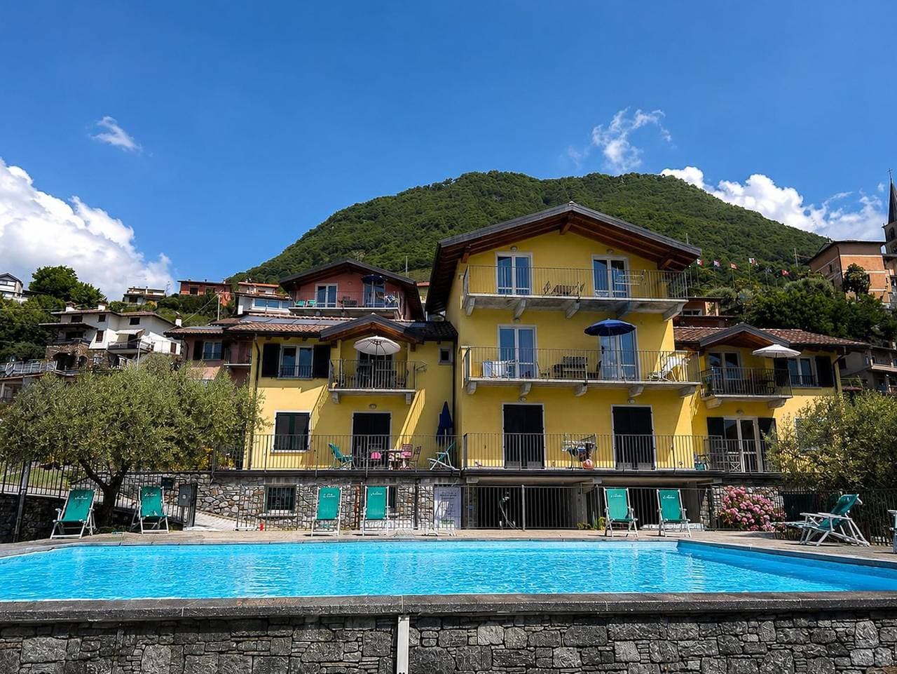 Foto 2 von 32: Collina Pera Ferienwohnung mit Pool
