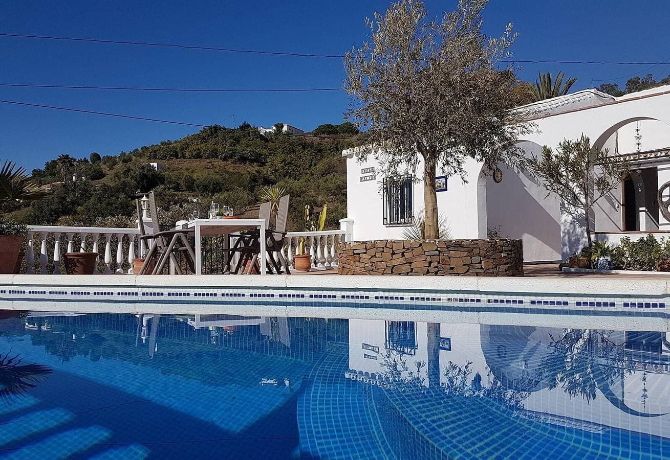 Cortijo Pura Vida 1