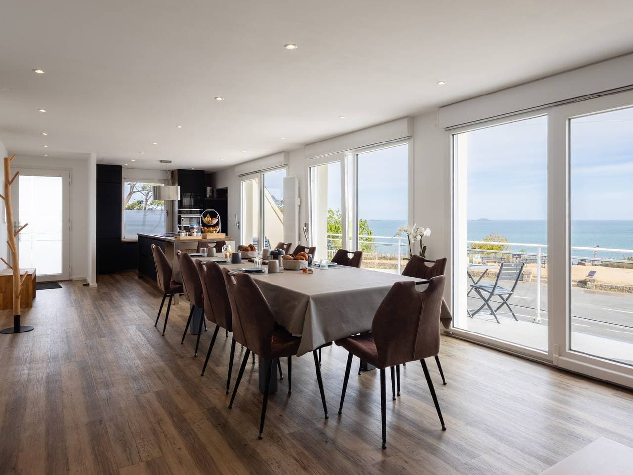 Foto 7 von 33: Gästezimmer Au Point de Vue „Zimmer Ile Bono“ – 2. Etage, Meerblick, WLAN