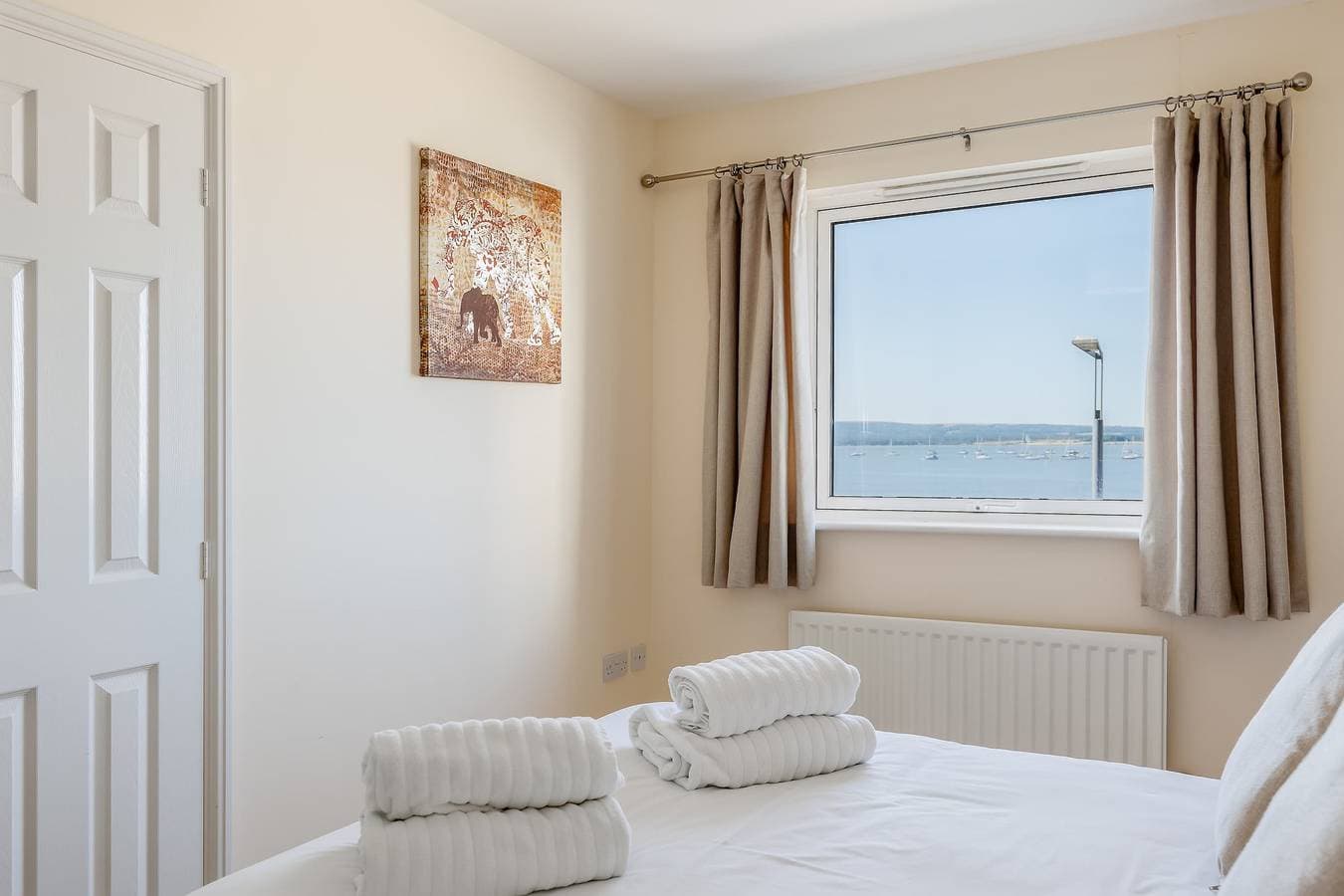 Foto 9 von 18: Ahoy - Balcony with Beautiful Harbour Views