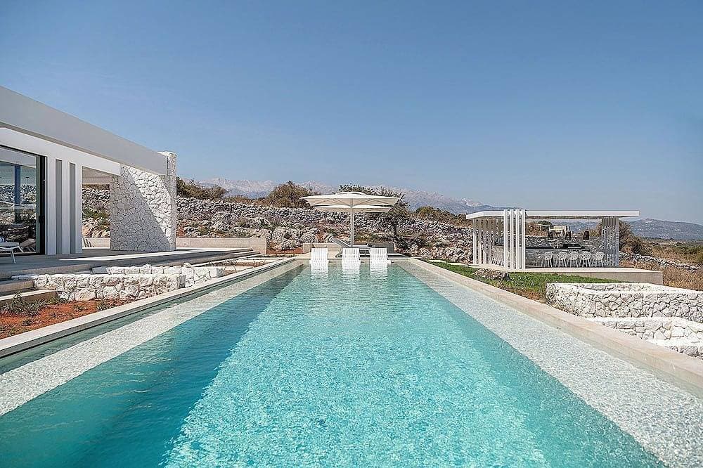 Nature & Beauty stylish Villa 1