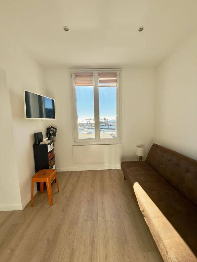 Foto 4 von 15: One-Bedroom Apartment