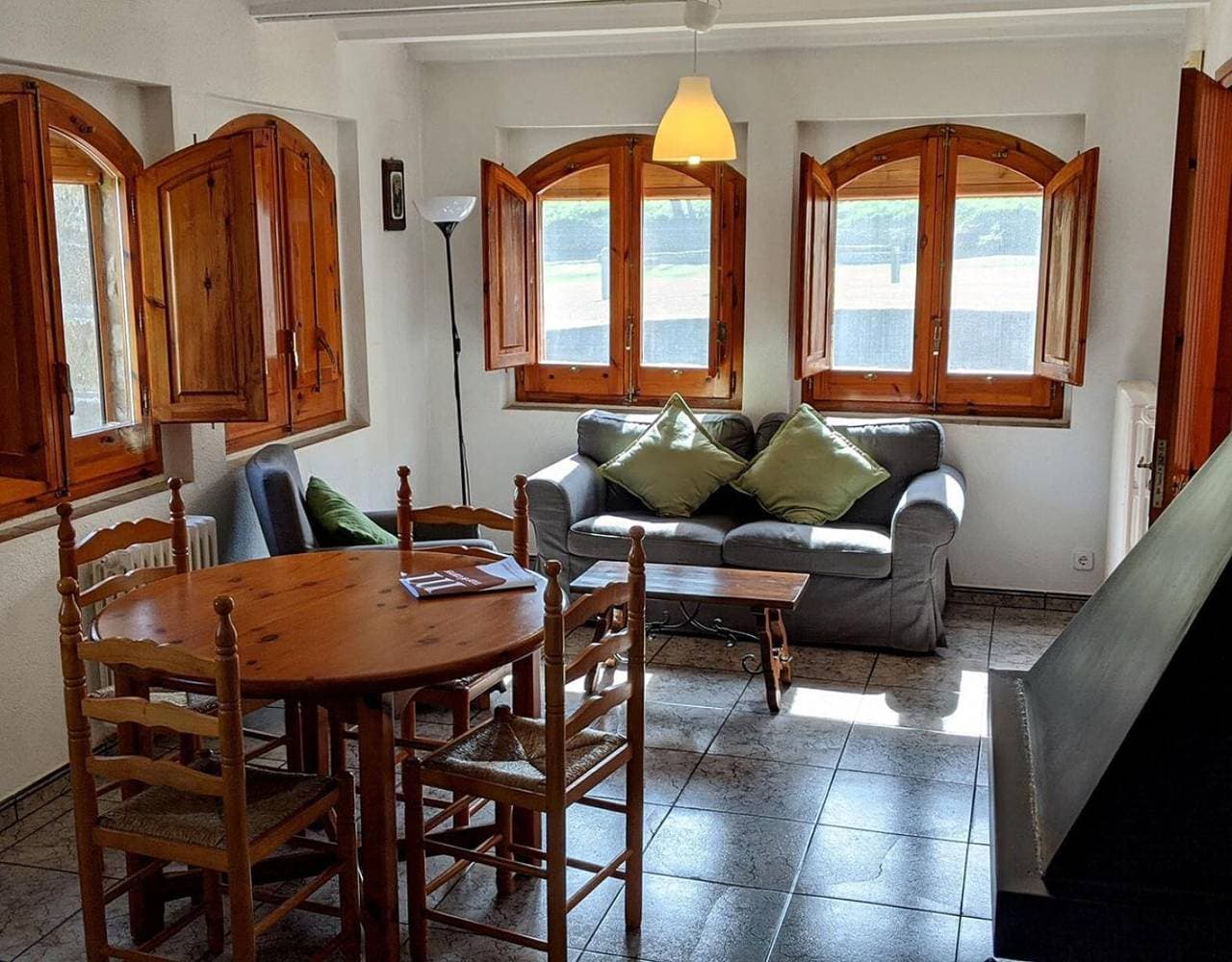 Foto 7 von 21: Finca 'Mas El Carrer - Baixos' mit Bergblick, Gemeinschaftspool und Wi-Fi
