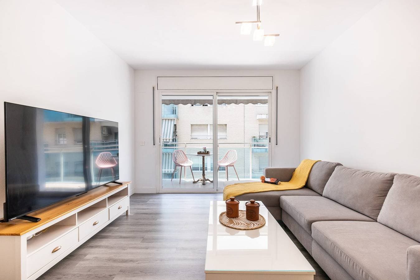 Foto 2 von 84: Ferienwohnung für 4 Personen mit Garten