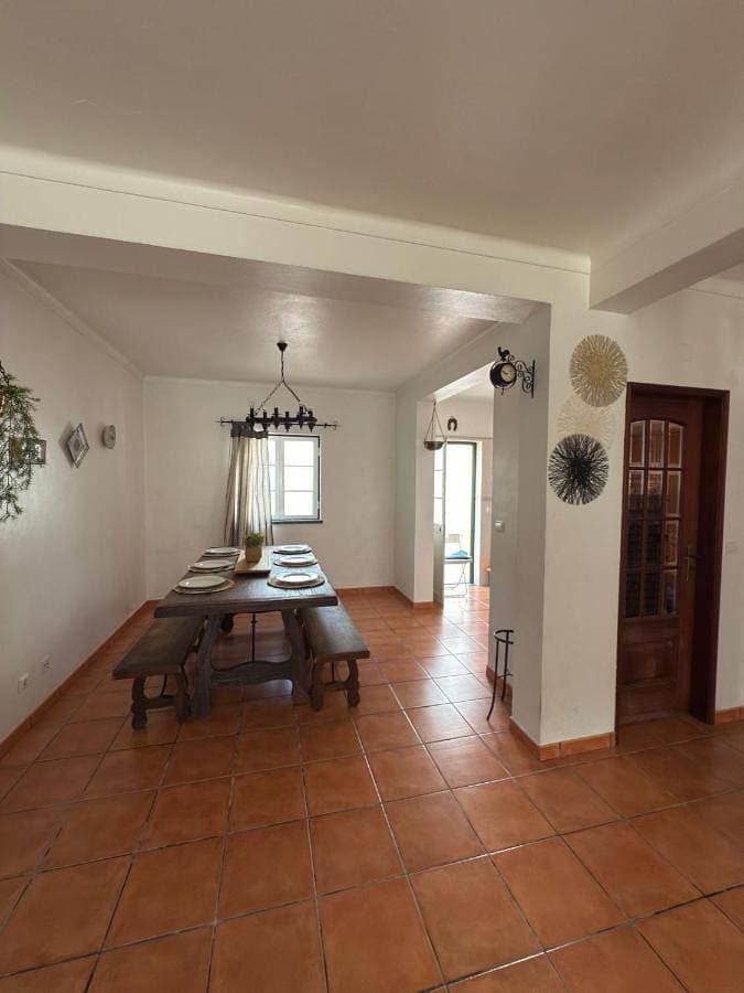 Foto 5 von 5: Four-Bedroom House