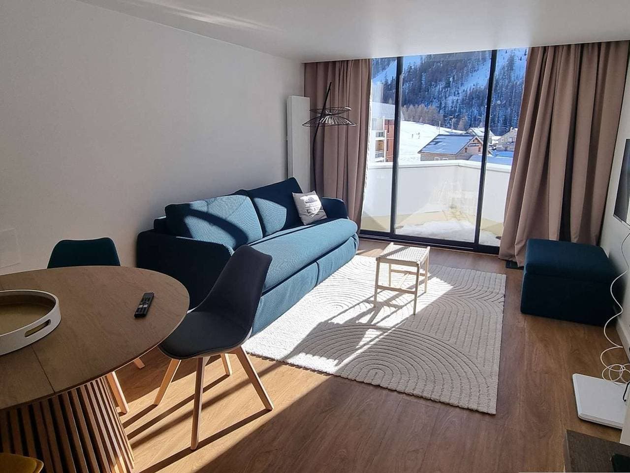 Renovierte Wohnung, direkt an der Piste, Internet inklusive 1