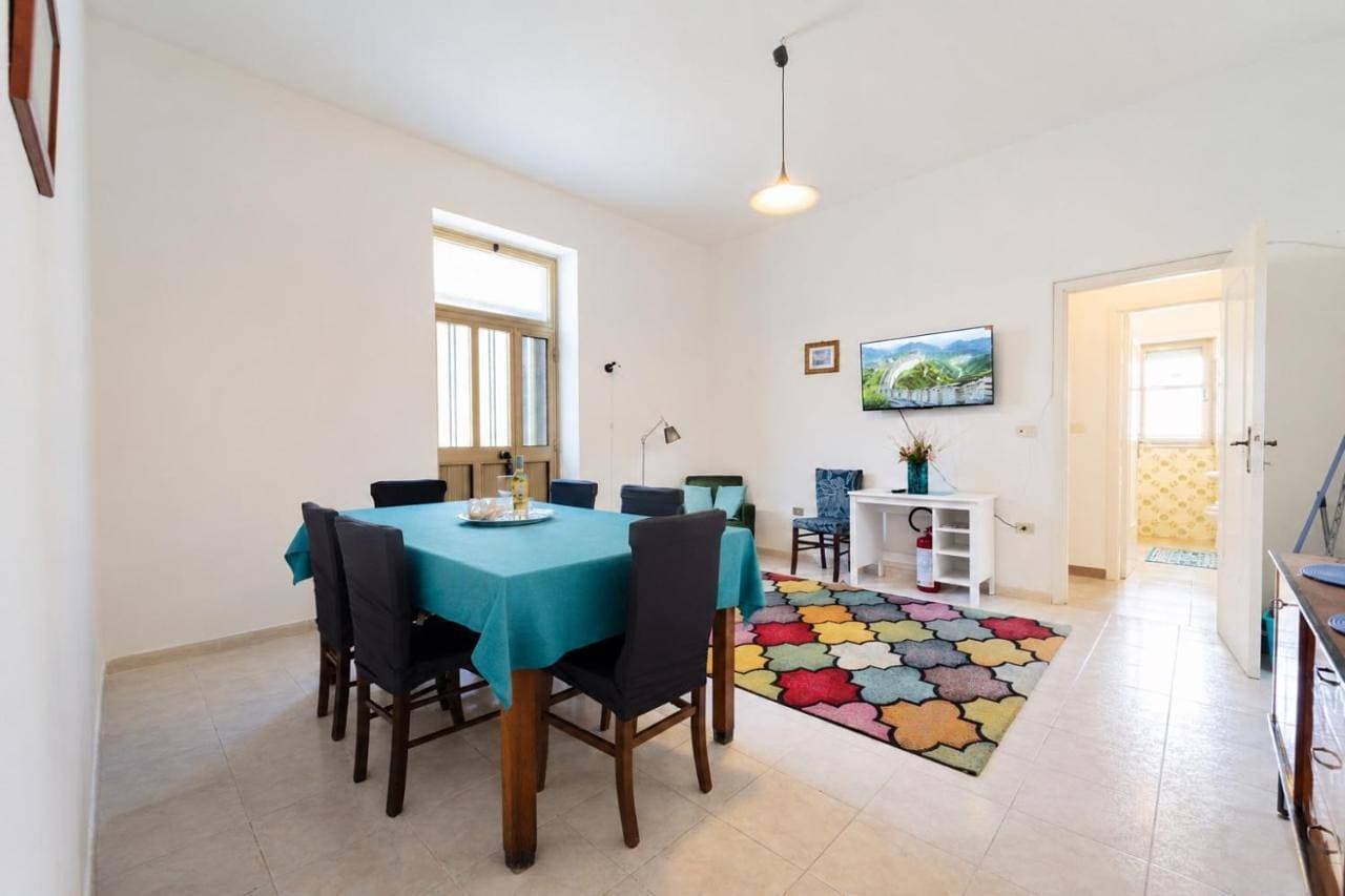 Central in Santa lucia 2BR-1BA 1