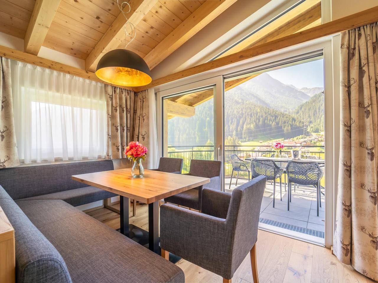 Foto 8 von 25: Luxushaus & großem Balkon bei St. Anton am Arlberg