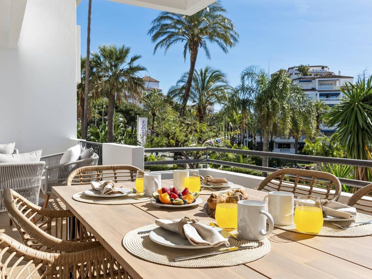 Foto 4 von 32: Ferienwohnung für 4 Personen mit Pool