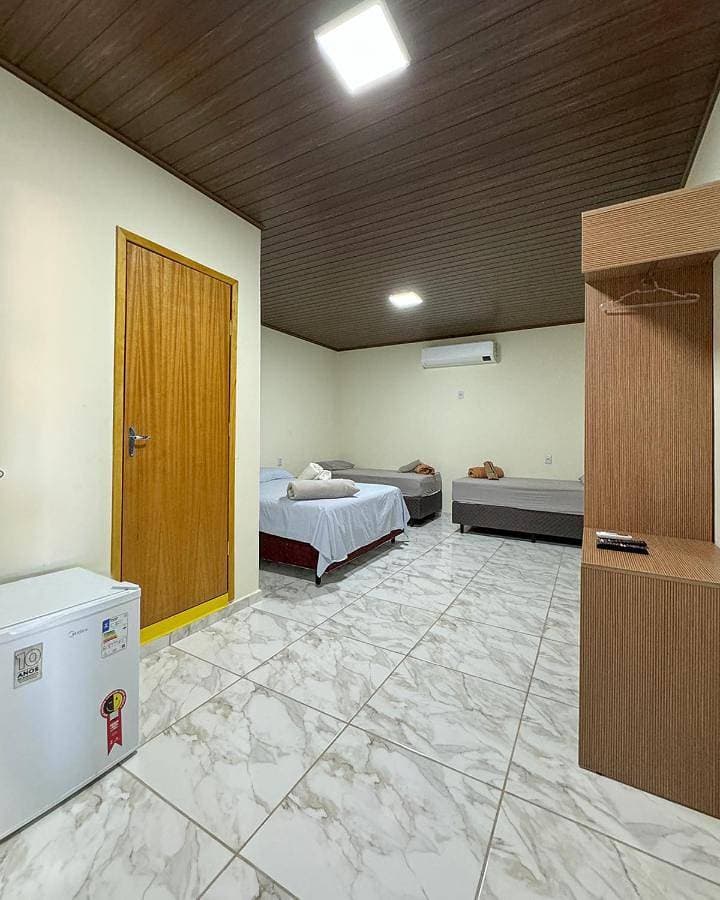 Foto 4 von 13: Quadruple Room