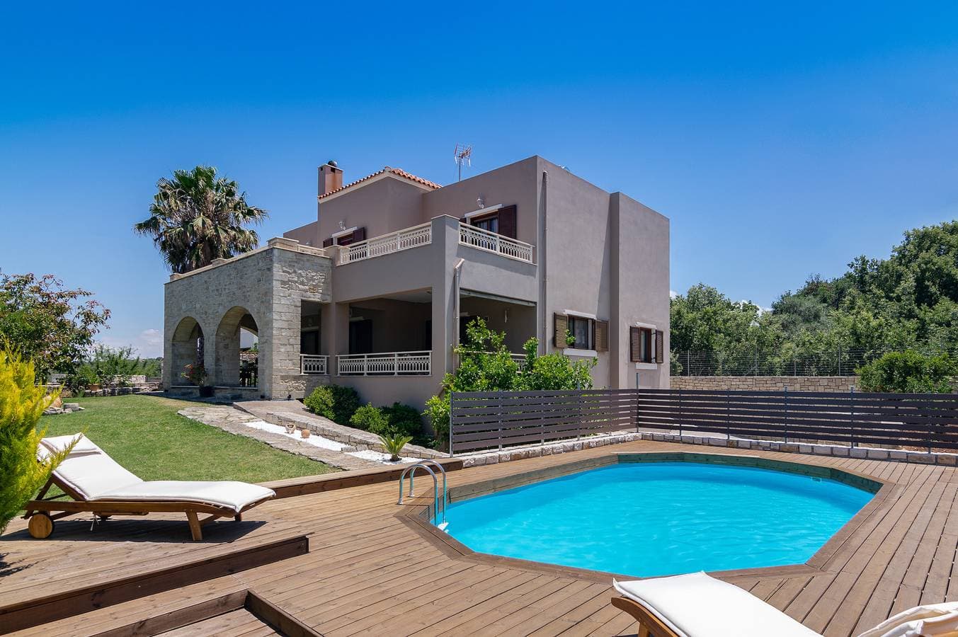 Iris Villa 1