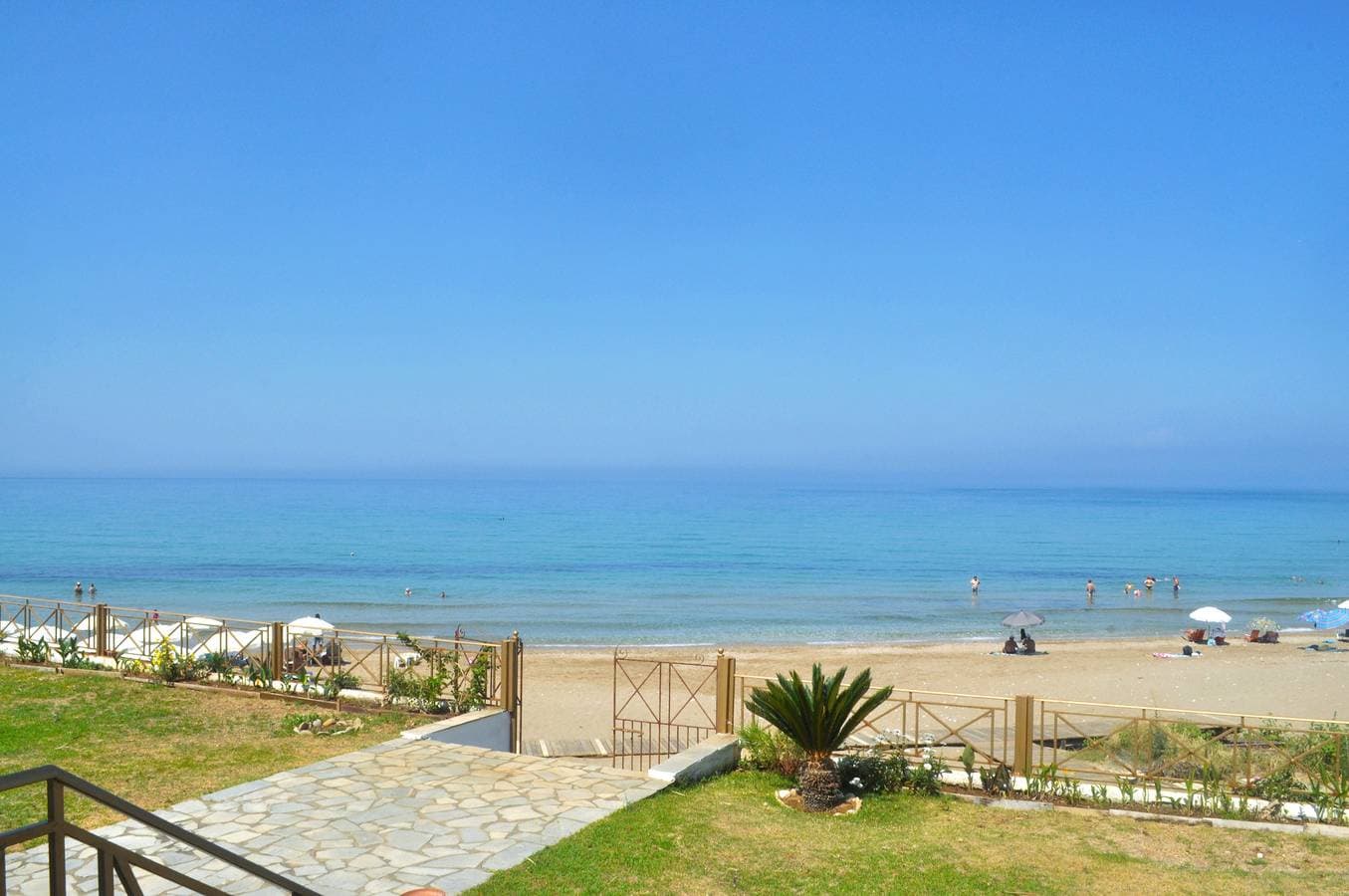 4-Bett-Luxussuite am Strand - Agios Gordios, Korfu, Griechenland 1
