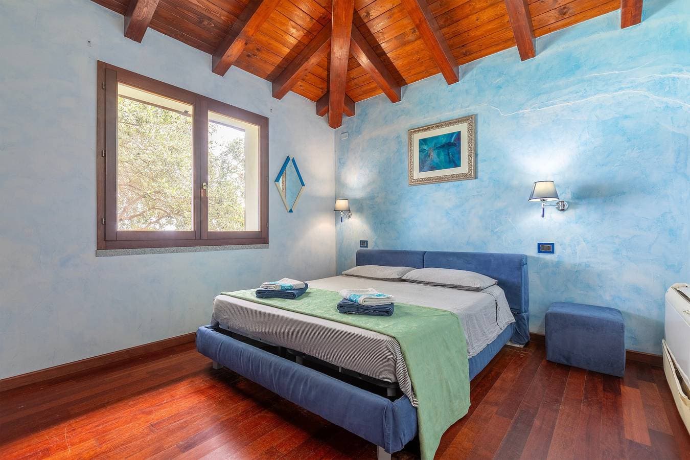 Foto 12 von 35: Villa „Roberta mit großem privatem Pool“ mit Meerblick, WLAN und Klimaanlage