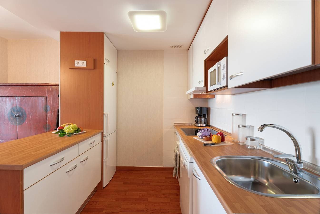 Foto 9 von 29: Ferienwohnung "Vista Paraiso" mit Meerblick, Gemeinschaftspool und WLAN