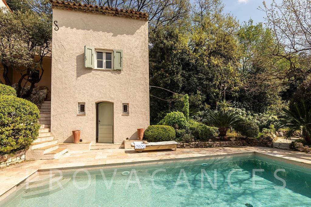 Foto 8 von 75: Exklusive Villa mit Panoramablick und privatem Pool in der Nähe von Saint-Paul-de-Vence