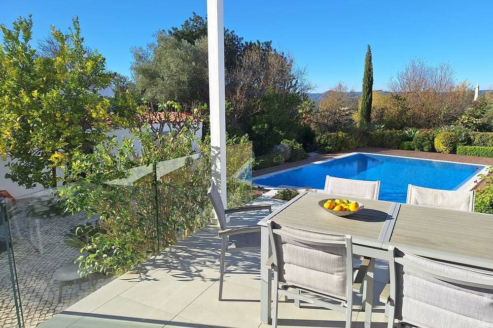 Dorfhaus mit Pool, separatem Appartement & Bergblick 1