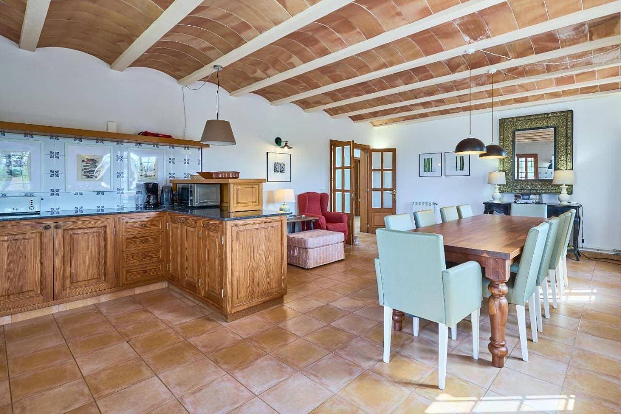 Foto 4 von 35: Three-Bedroom Villa