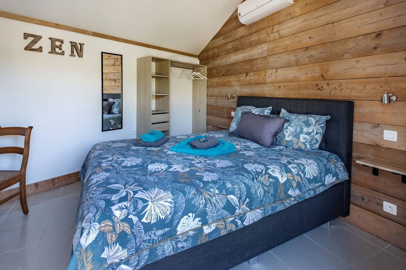 Foto 2 von 22: Bed & Breakfast 'La Charente-Chambre Naturiste' mit Gemeinschaftspool, WLAN & Klimaanlage