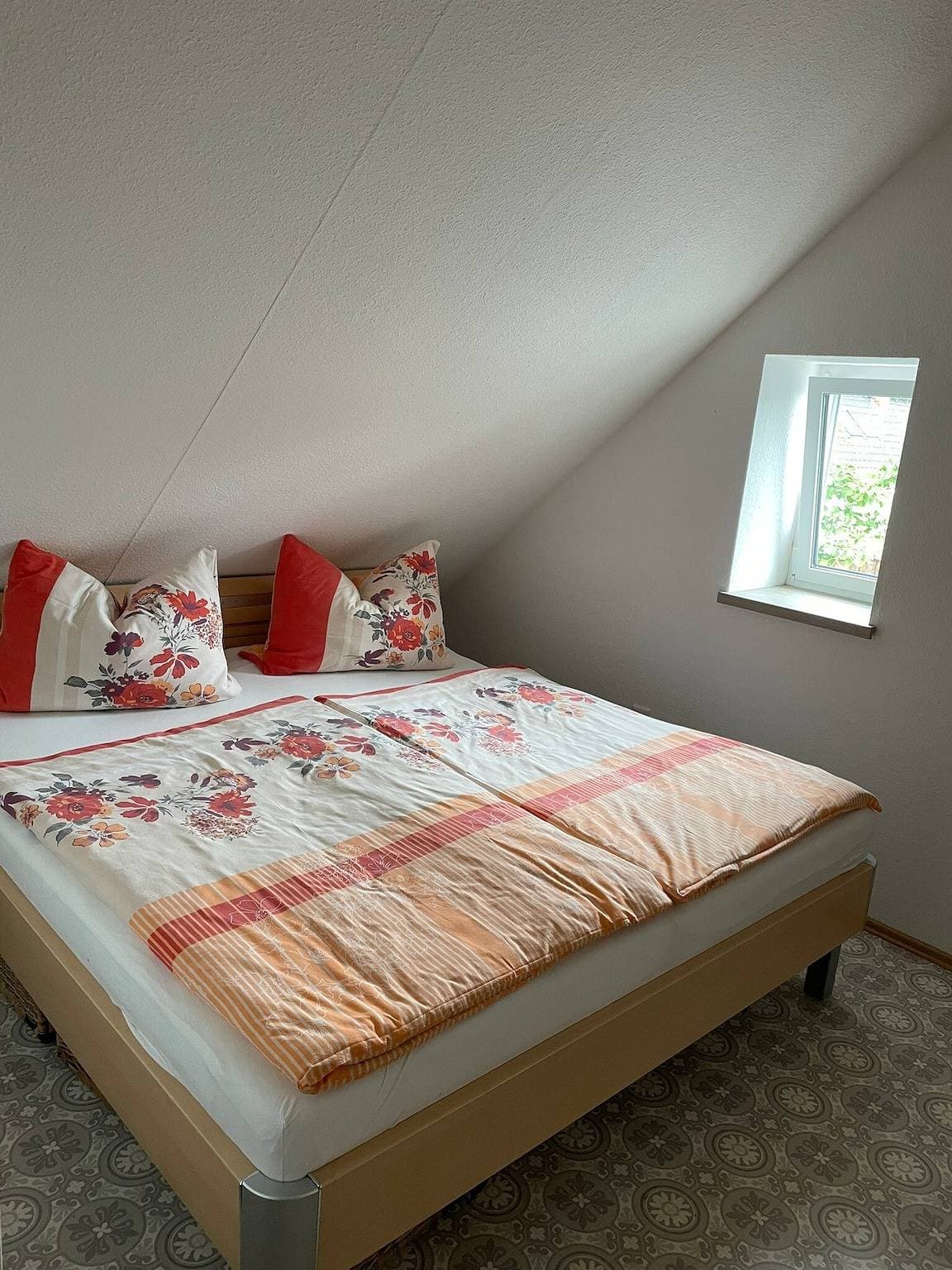 Foto 2 von 24: Ferienhaus 'Ferienwohnung Neuruppin' mit privater Terrasse und Wi-Fi