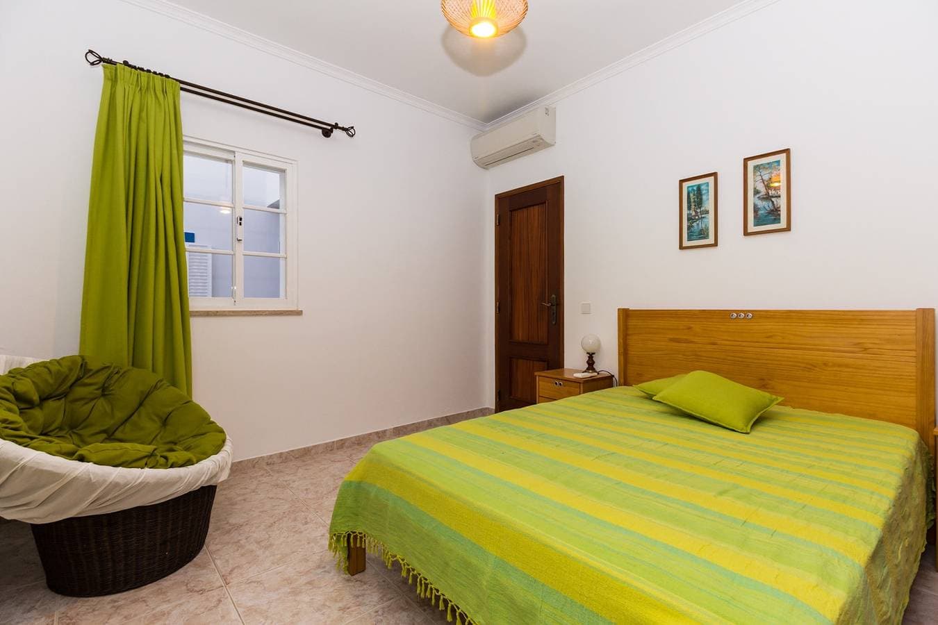 Foto 3 von 20: 3 Schlafzimmer Villa mit Terrasse in Praia da Manta Rota by AlgarveManta (2V3)