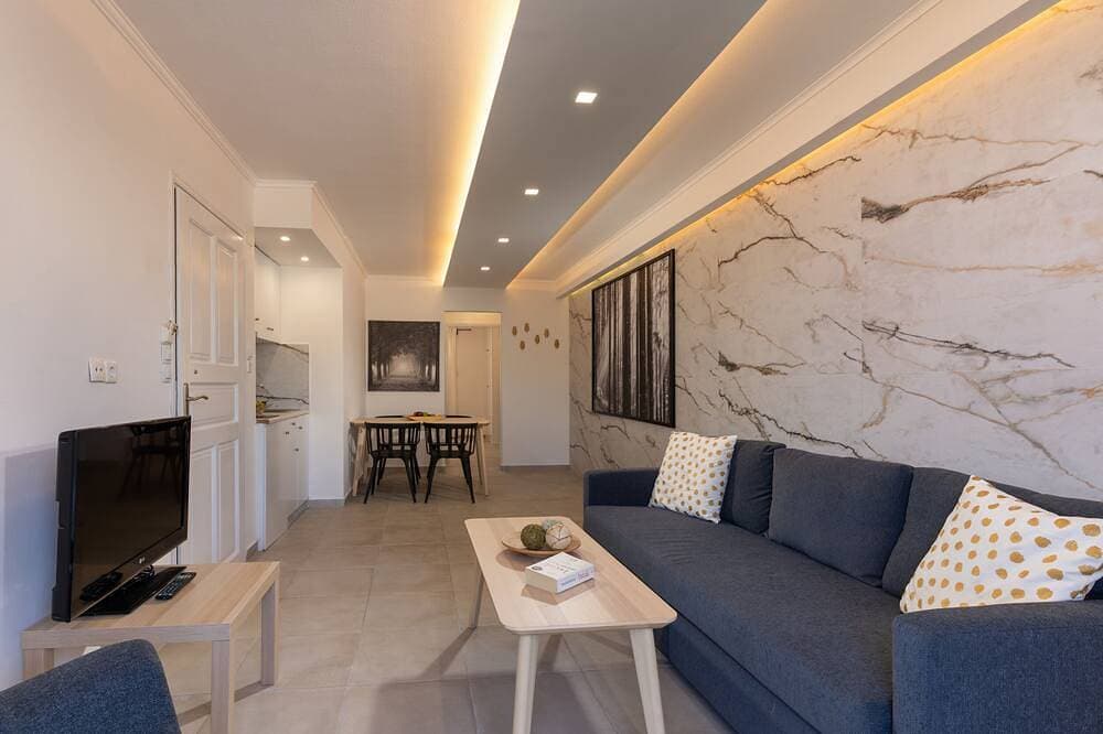 Castello Apartments-Crete Residences 1